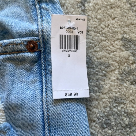 NWT Old Navy Women’s High-Rise Jean shorts - Picture 7 of 9